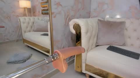 EVA online show from November 17, 10:40 am