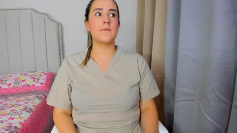 Hanna online show from April 8, 1:19 am