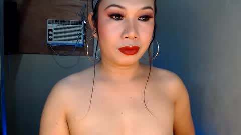 Hannah online show from June 11, 5:27 am