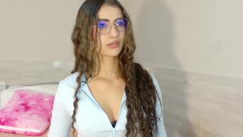 Hanna Connor online show from October 18, 12:42 pm