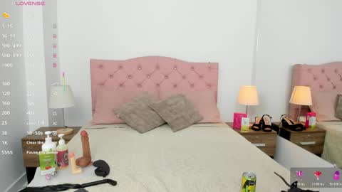 Hannah online show from May 19, 7:21 pm