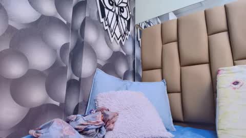 hannah_teehn online show from October 18, 7:07 pm