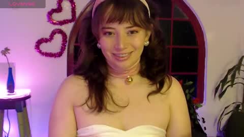 Snapshot of hannah_valhalla chatting on February 15, 4:47 am Hannah online show from February 15, 4:47 am