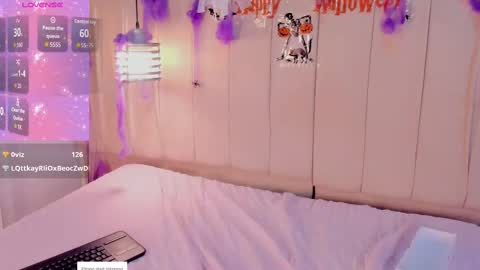 Hannah Lee online show from October 22, 9:27 pm