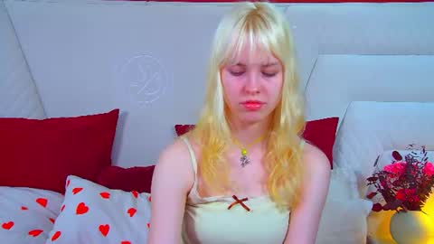 Hannah online show from July 24, 6:32 am