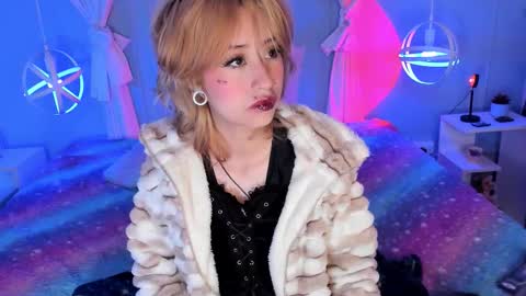 Hannah online show from October 3, 12:02 pm