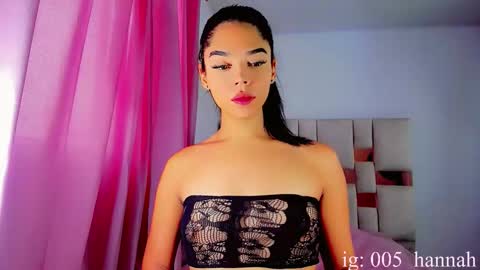 hannahsmit_ online show from September 14, 11:33 am