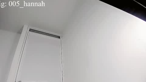 hannahsmit_ online show from October 11, 8:19 am