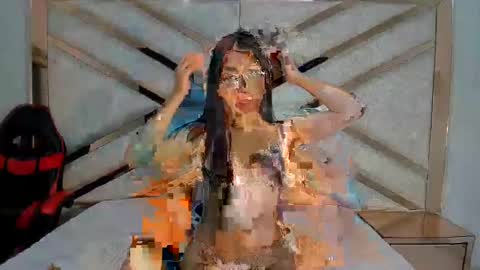 Hanna online show from November 5, 3:08 am