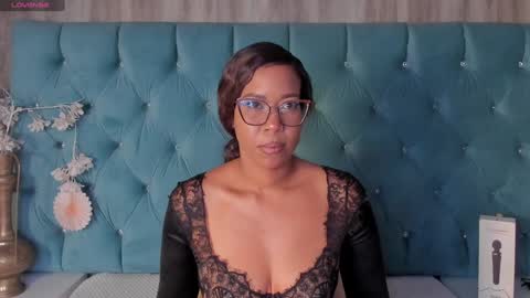   online show from January 7, 10:11 am