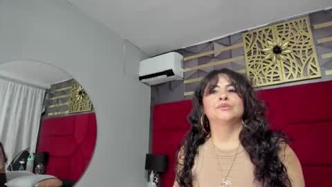 Hanny  online show from January 13, 2:30 am