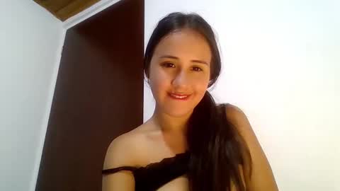 Snapshot of hanny_kail chatting on December 23, 2:02 am hanny online show from December 23, 2:02 am