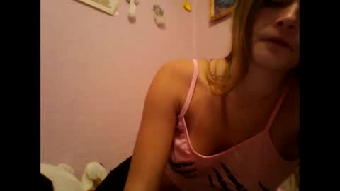 happyemily  online show from November 26, 10:06 pm