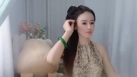 Daisy online show from July 8, 2:48 am