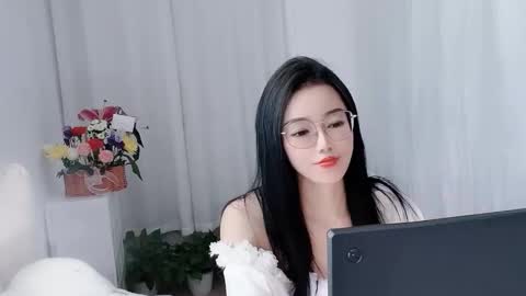 Daisy online show from March 25, 4:08 am