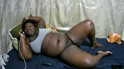 happysonia online show from February 7, 5:27 pm