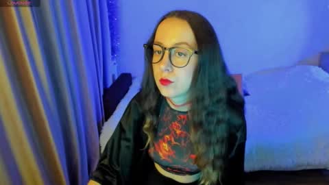 Snapshot of happystephanie chatting on October 4, 6:49 pm Stephanie online show from October 4, 6:49 pm