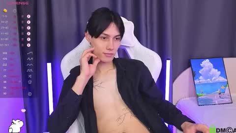 Mark online show from November 10, 11:40 pm