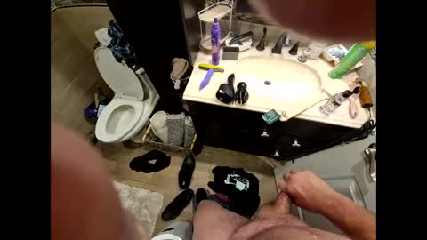 hardforu8675 online show from April 26, 9:29 am