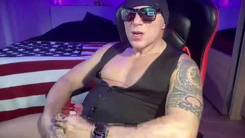 Snapshot of hardmattsteel chatting on March 12, 1:03 am MATTSTEEL - ITALIAN STALLION online show from March 12, 1:03 am