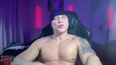 Snapshot of hardmattsteel chatting on February 10, 12:41 am MATTSTEEL - ITALIAN STALLION online show from February 10, 12:41 am