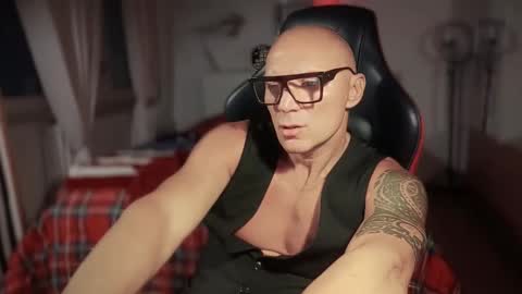 Snapshot of hardmattsteel chatting on September 29, 1:32 pm MATTSTEEL - ITALIAN STALLION online show from September 29, 1:32 pm