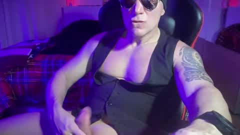 Snapshot of hardmattsteel chatting on February 12, 12:48 am MATTSTEEL - ITALIAN STALLION online show from February 12, 12:48 am