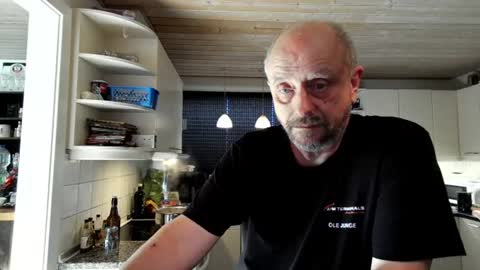 MrLazy online show from June 18, 4:56 pm