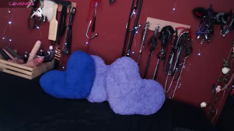 greta online show from November 19, 7:12 pm