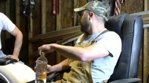 hardworkertn online show from February 8, 2:37 am