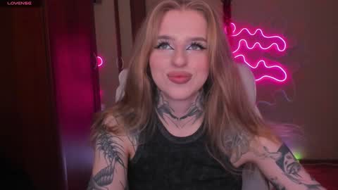 Julia online show from December 20, 5:57 am