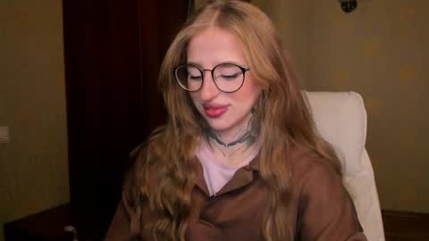 Julia online show from November 30, 6:20 am