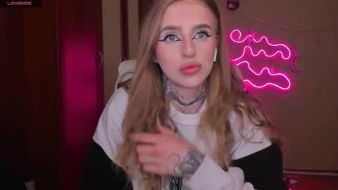 Julia online show from February 20, 5:23 am