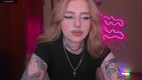 Julia online show from December 14, 5:40 am