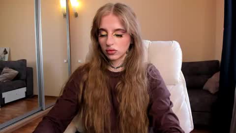 Julia online show from March 17, 6:40 am