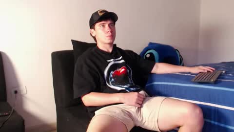 Snapshot of harry_brown2324 chatting on October 20, 8:14 pm Sebastian online show from October 20, 8:14 pm
