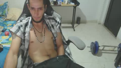 Snapshot of hasani_savala chatting on October 15, 5:22 am Hasani online show from October 15, 5:22 am