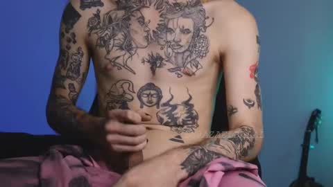 Snapshot of hatsumotokyoto chatting on September 26, 6:32 am More content   2   online show from September 26, 6:32 am