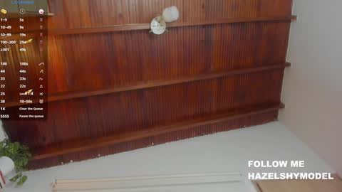 Im Hazel online show from December 7, 9:55 am