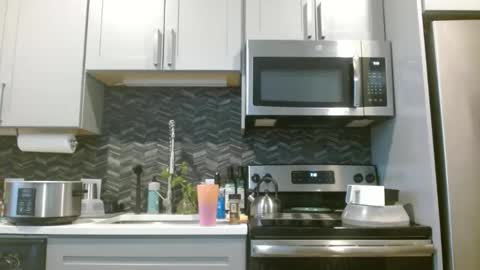 Hazel online show from March 2, 1:16 pm