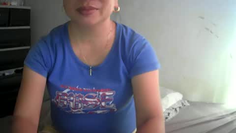 hazeldhane online show from December 15, 5:34 am