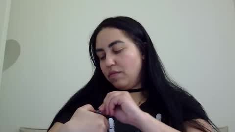 heatwavee online show from February 17, 10:49 pm