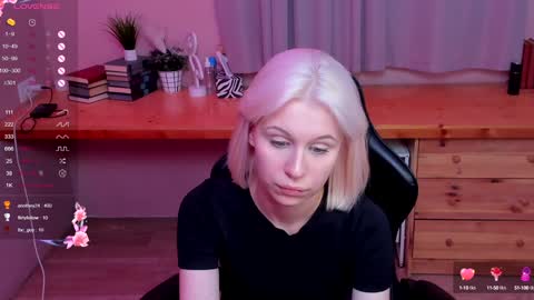 Our names are Anette and Alice online show from January 8, 10:27 pm