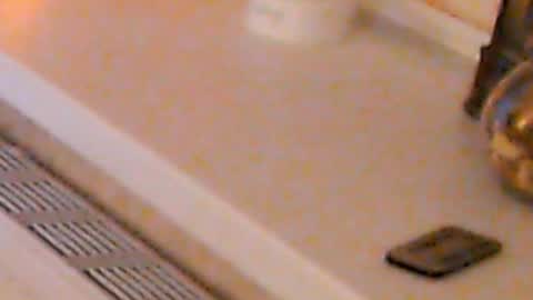 Snapshot of heaven_chloe chatting on January 4, 2:14 am Heaven girl online show from January 4, 2:14 am