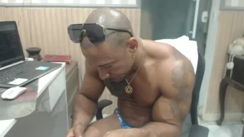 hebertgomes online show from June 12, 4:55 am