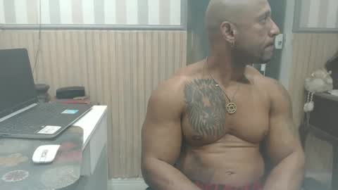 hebertgomes online show from June 27, 11:11 pm