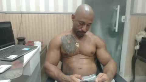 hebertgomes online show from June 22, 5:53 pm
