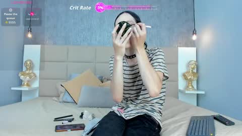 Keira Hecate online show from April 9, 7:30 pm