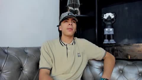 heellboy_ online show from November 29, 4:09 am