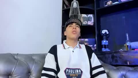 heellboy_ online show from November 20, 8:06 pm